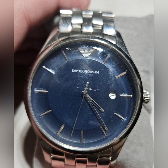 Emporio Armani Watch - Picture 5 of 6